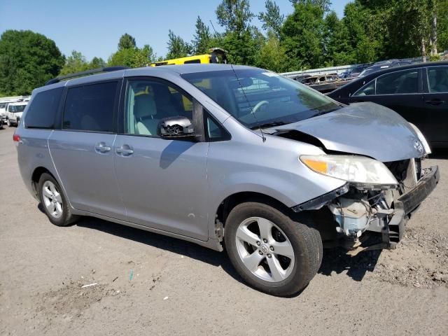 Photo 4 from auction – 2012 TOYOTA SIENNA LE with VIN 5TDKK3DC3CS196137