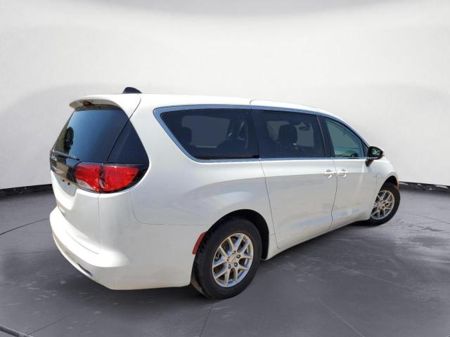 Photo 3 from auction – 2022 CHRYSLER VOYAGER LX with VIN 2C4RC1CG2NR224980