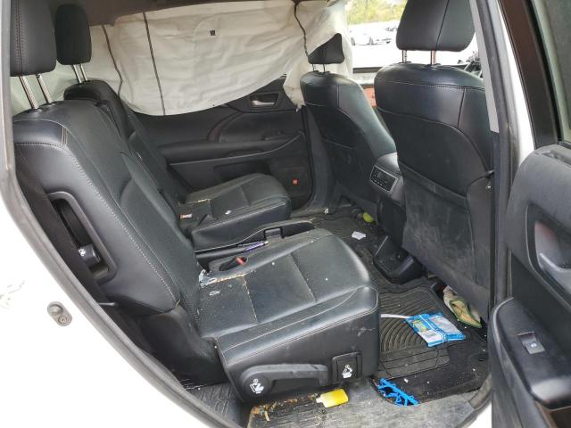 Photo 11 from auction – 2015 TOYOTA HIGHLANDER with VIN 5TDDKRFH4FS091728