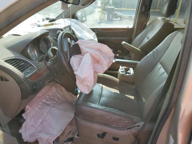 Photo 7 from auction – 2012 CHRYSLER TOWN & COU with VIN 2C4RC1BG5CR237205