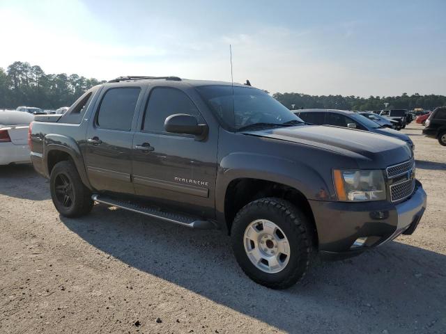 Photo 4 from auction – 2011 CHEVROLET AVALANCHE with VIN 3GNMCFE08BG245557