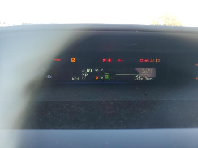 Photo 9 from auction – 2012 TOYOTA PRIUS V with VIN JTDZN3EU7C3057997