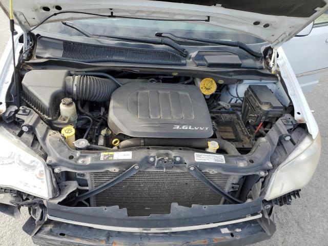 Photo 12 from auction – 2015 CHRYSLER TOWN & COU with VIN 2C4RC1BG4FR538939