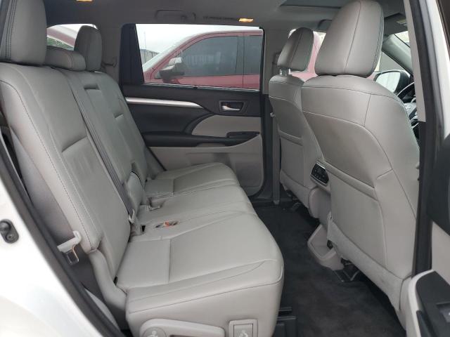 Photo 11 from auction – 2018 TOYOTA HIGHLANDER with VIN 5TDKZRFH8JS546298