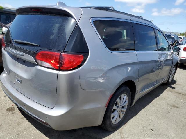 Photo 3 from auction – 2017 CHRYSLER PACIFICA T with VIN 2C4RC1BG4HR564489