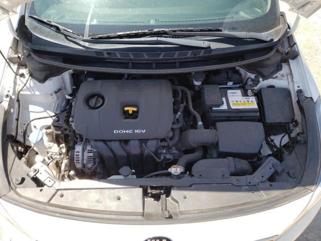 Photo 11 from auction – 2018 KIA FORTE LX with VIN 3KPFK4A75JE229015