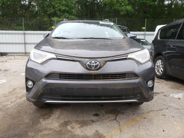 Photo 5 from auction – 2017 TOYOTA RAV4 XLE with VIN 2T3RFREVXHW588561