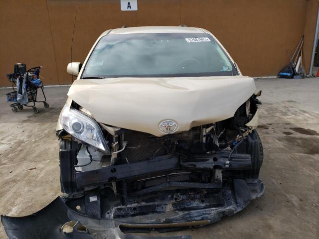 Photo 5 from auction – 2013 TOYOTA SIENNA LE with VIN 5TDKK3DC7DS347899
