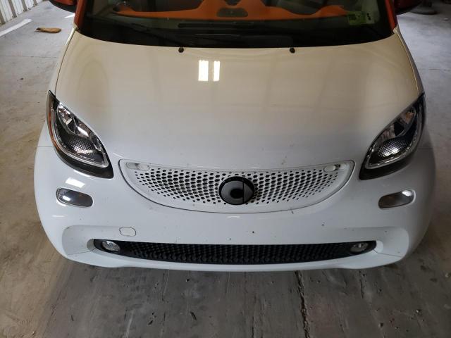 Photo 11 from auction – 2016 SMART FORTWO with VIN WMEFJ5DA7GK056718