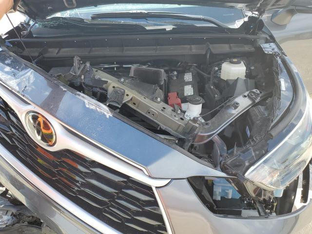 Photo 12 from auction – 2022 TOYOTA HIGHLANDER with VIN 5TDCZRAH4NS118827