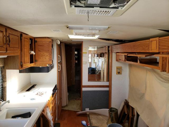 Photo 6 from auction – 1999 AIRS AIRSTREAM with VIN 1GBLP37J9W3317487