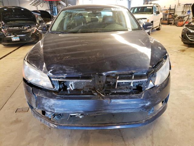 Photo 5 from auction – 2013 VOLKSWAGEN PASSAT SEL with VIN 1VWCN7A33DC110882