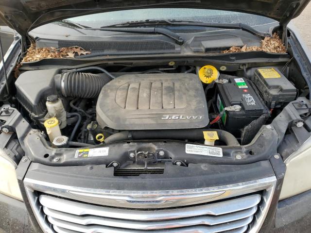 Photo 12 from auction – 2015 CHRYSLER TOWN & COU with VIN 2C4RC1BG2FR514767