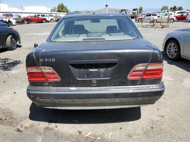 Photo 6 from auction – 2002 MERCEDES-BENZ E 320 with VIN WDBJF65J02B489030