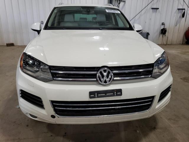 Photo 5 from auction – 2011 VOLKSWAGEN TOUAREG V6 with VIN WVGFF9BPXBD006337