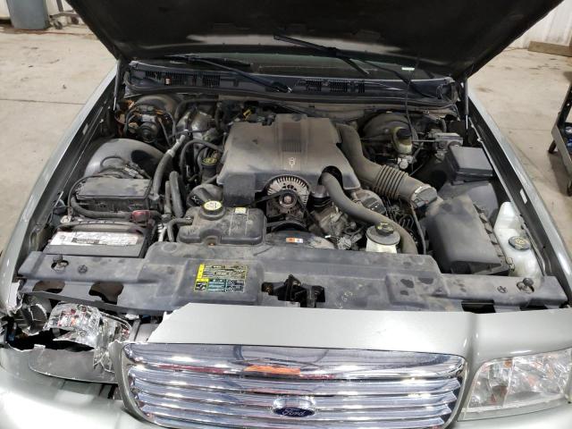 Zdjęcie 11 z aukcji – 2003 FORD CROWN VICT z VIN 2FAFP74W53X172162