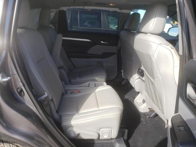 Photo 11 from auction – 2019 TOYOTA HIGHLANDER with VIN 5TDJZRFH8KS562790