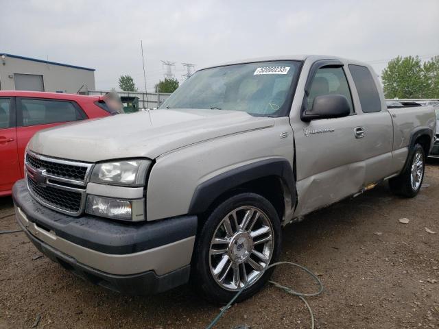 CHEVROLET SILVERADO 2006 with VIN 1GCEC19V86Z213221 - Photo from auction
