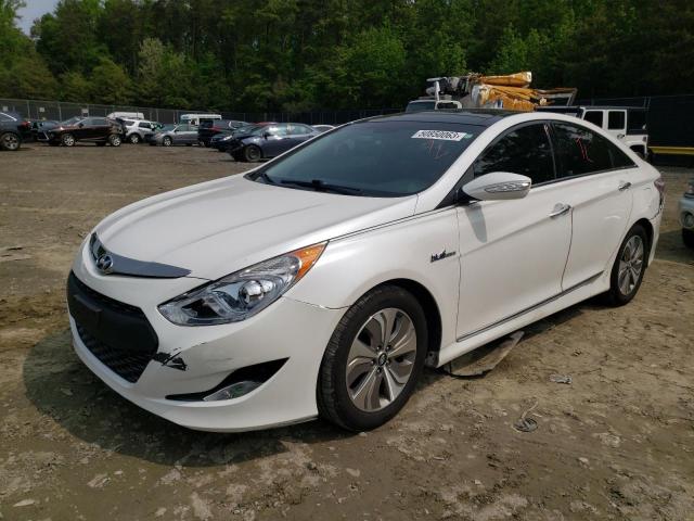 HYUNDAI SONATA HYB 2015 with VIN KMHEC4A45FA135589 - Photo from auction