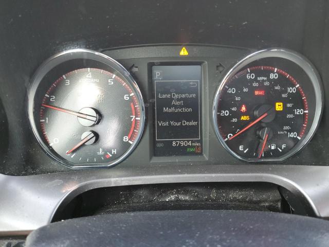 Photo 9 from auction – 2017 TOYOTA RAV4 SE with VIN JTMJFREV1HD218772