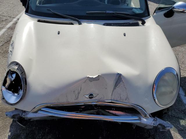 Photo 11 from auction – 2006 MINI COOPER with VIN WMWRC33546TK15201