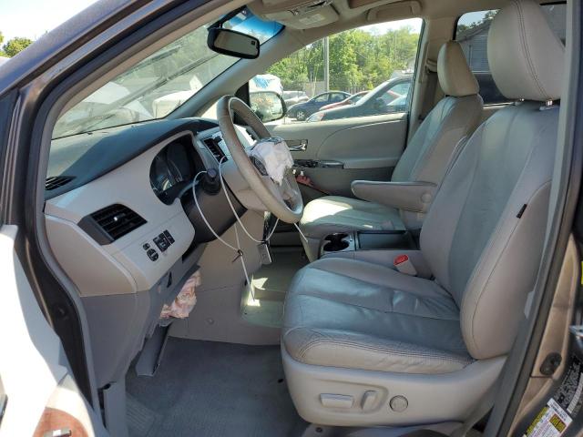 Photo 7 from auction – 2011 TOYOTA SIENNA XLE with VIN 5TDDK3DC3BS017196