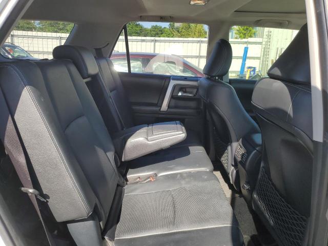 Photo 11 from auction – 2016 TOYOTA 4RUNNER SR with VIN JTEZU5JR1G5127239