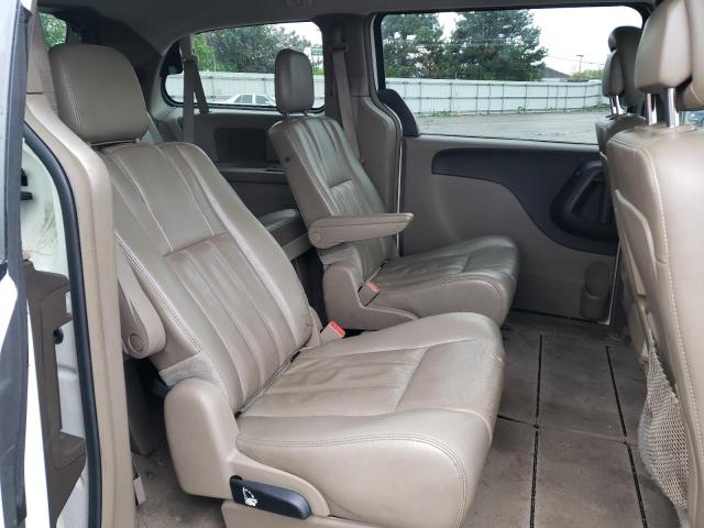 Photo 11 from auction – 2013 CHRYSLER TOWN & COU with VIN 2C4RC1BGXDR529367