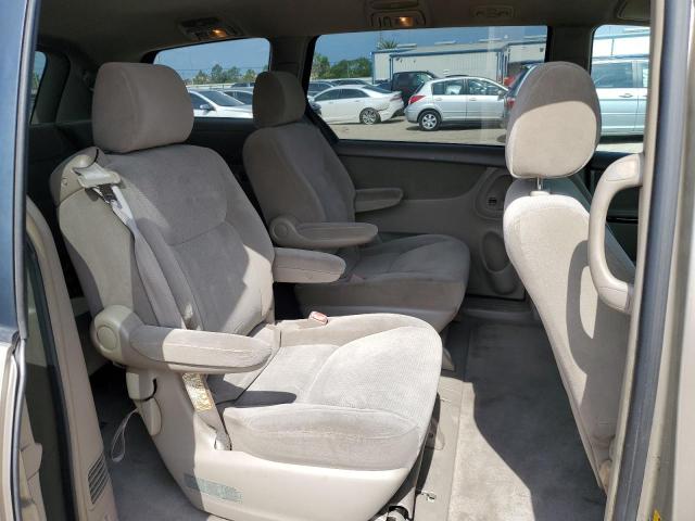 Photo 11 from auction – 2004 TOYOTA SIENNA CE with VIN 5TDZA23C14S080062