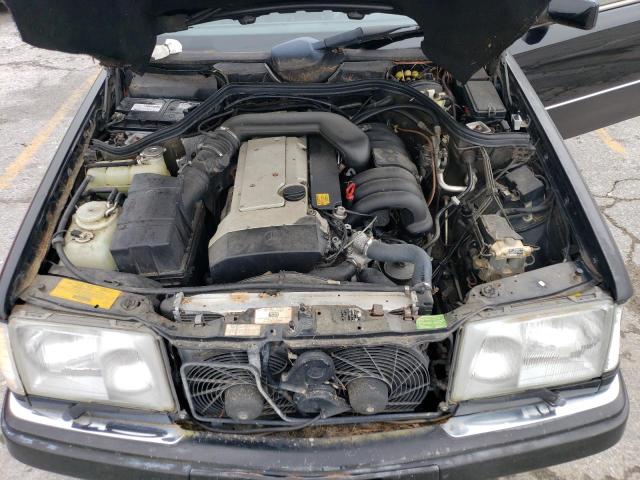 Photo 11 from auction – 1994 MERCEDES-BENZ E 320 with VIN WDBEA52E1RC015206