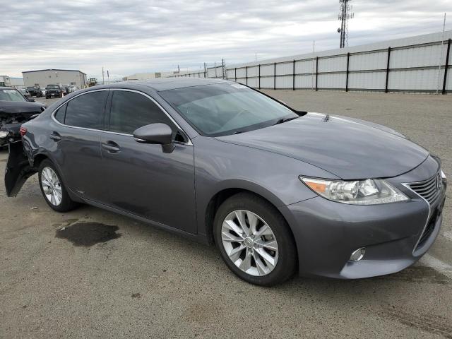Photo 4 from auction – 2013 LEXUS ES 300H with VIN JTHBW1GG2D2023708
