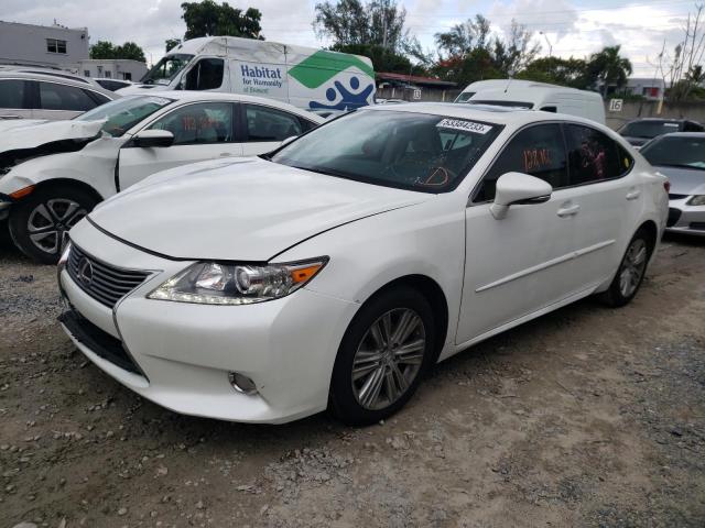 LEXUS ES 350 2015 مع رقم تعريف المركبة JTHBK1GG1F2200201 - صورة من المزاد