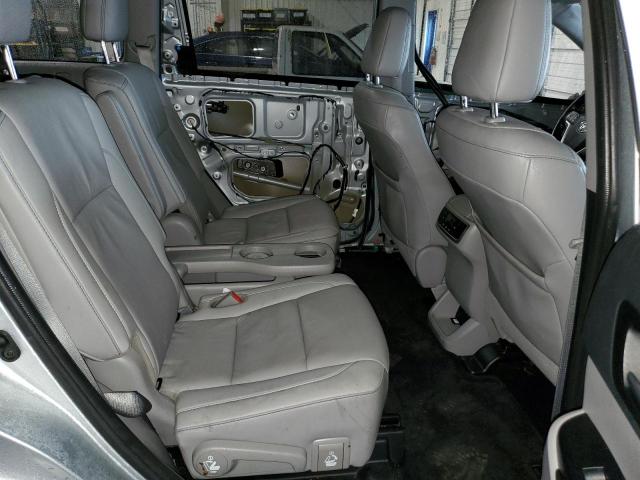 Photo 11 from auction – 2019 TOYOTA HIGHLANDER with VIN 5TDKZRFH4KS568008