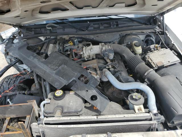 Photo 11 from auction – 2007 FORD CROWN VICT with VIN 2FAHP71W07X102393