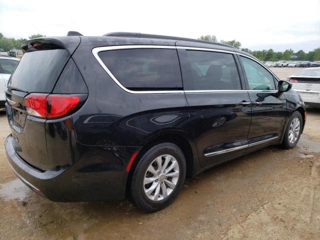 Photo 3 from auction – 2017 CHRYSLER PACIFICA T with VIN 2C4RC1BG1HR622056