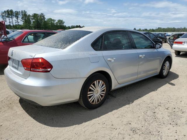 Photo 3 from auction – 2014 VOLKSWAGEN PASSAT S with VIN 1VWAS7A30EC026021