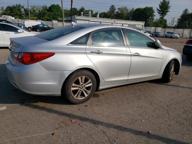 Photo 3 from auction – 2013 HYUNDAI SONATA GLS with VIN 5NPEB4ACXDH739868