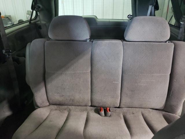 Photo 10 from auction – 2003 CHRYSLER TOWN & COU with VIN 2C4GP44323R226119