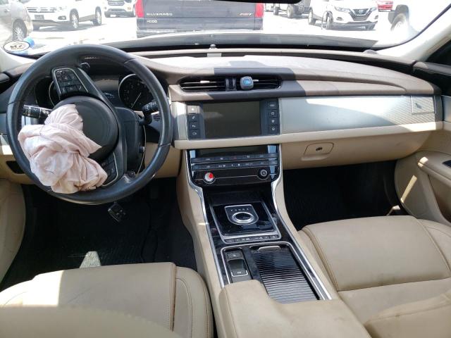Photo 8 from auction – 2017 JAGUAR XF PREMIUM with VIN SAJBD4BV4HCY30389