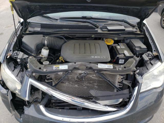 Photo 12 from auction – 2014 CHRYSLER TOWN & COU with VIN 2C4RC1BG3ER224357