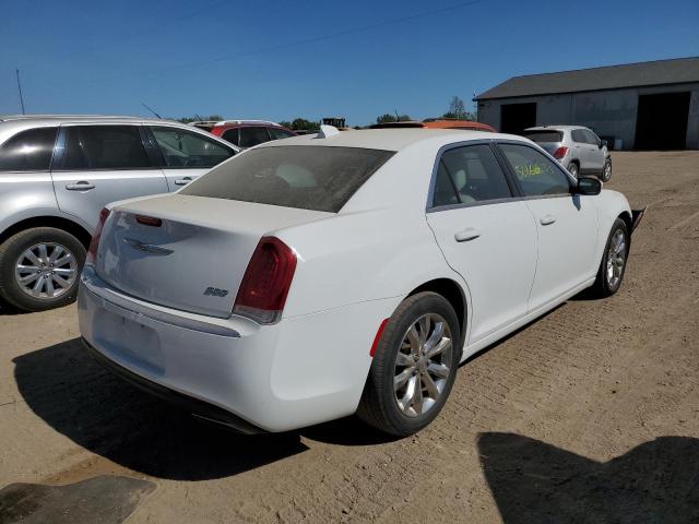 Photo 3 from auction – 2017 CHRYSLER 300 LIMITE with VIN 2C3CCARG1HH521945