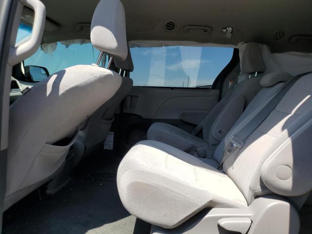 Photo 10 from auction – 2017 TOYOTA SIENNA LE with VIN 5TDKZ3DC8HS884363