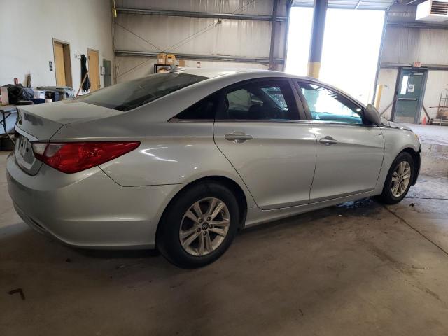 Photo 3 from auction – 2011 HYUNDAI SONATA GLS with VIN 5NPEB4AC6BH263812