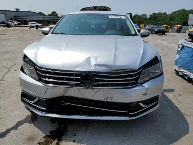 Photo 5 from auction – 2016 VOLKSWAGEN PASSAT S with VIN 1VWAT7A39GC056733
