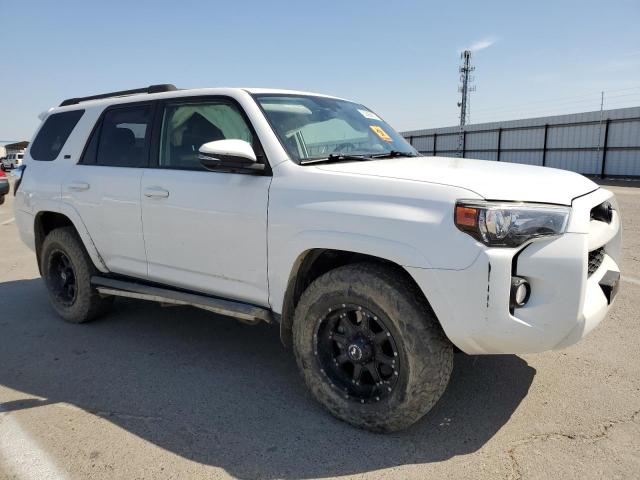 Photo 4 from auction – 2018 TOYOTA 4RUNNER SR with VIN JTEBU5JRXJ5566738