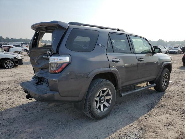 Photo 3 from auction – 2020 TOYOTA 4RUNNER SR with VIN JTEBU5JRXL5763704