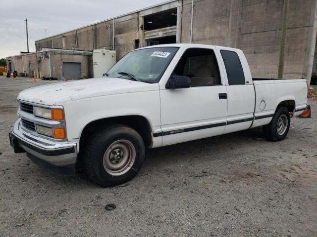 CHEVROLET GMT-400 1998 with VIN 2GCEC19R4W1228388 - Photo from auction
