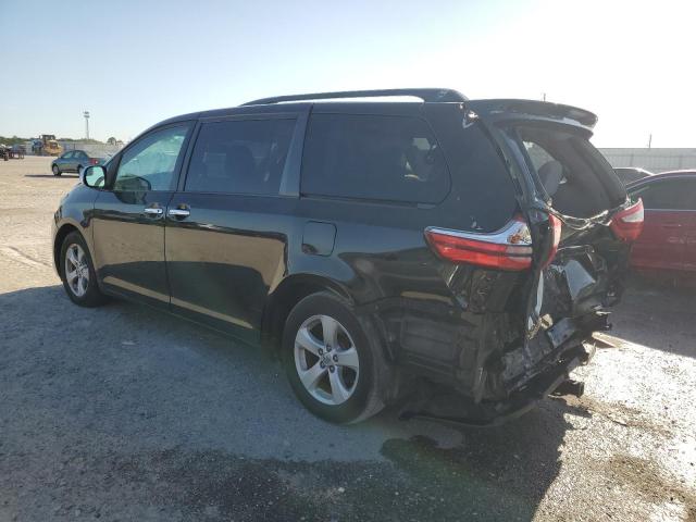 Photo 2 from auction – 2015 TOYOTA SIENNA LE with VIN 5TDKK3DC5FS581669