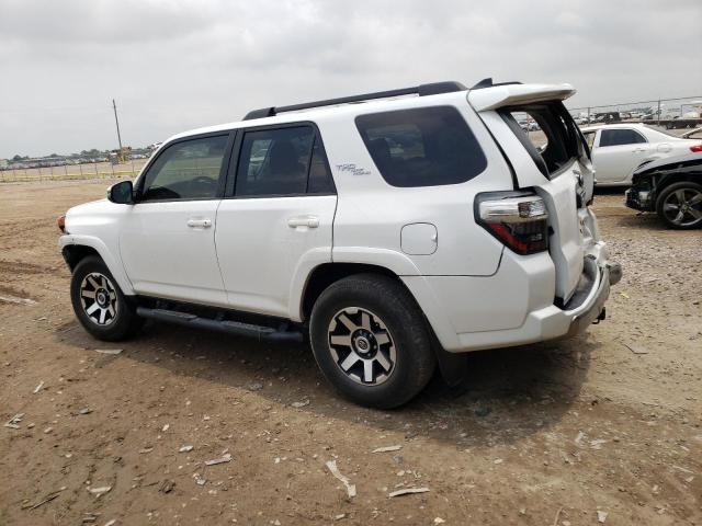 Photo 2 from auction – 2020 TOYOTA 4RUNNER SR with VIN JTEBU5JRXL5757031