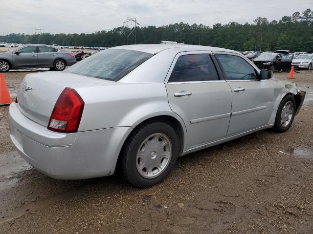 Photo 3 from auction – 2005 CHRYSLER 300 TOURIN with VIN 2C3JA53G75H142196